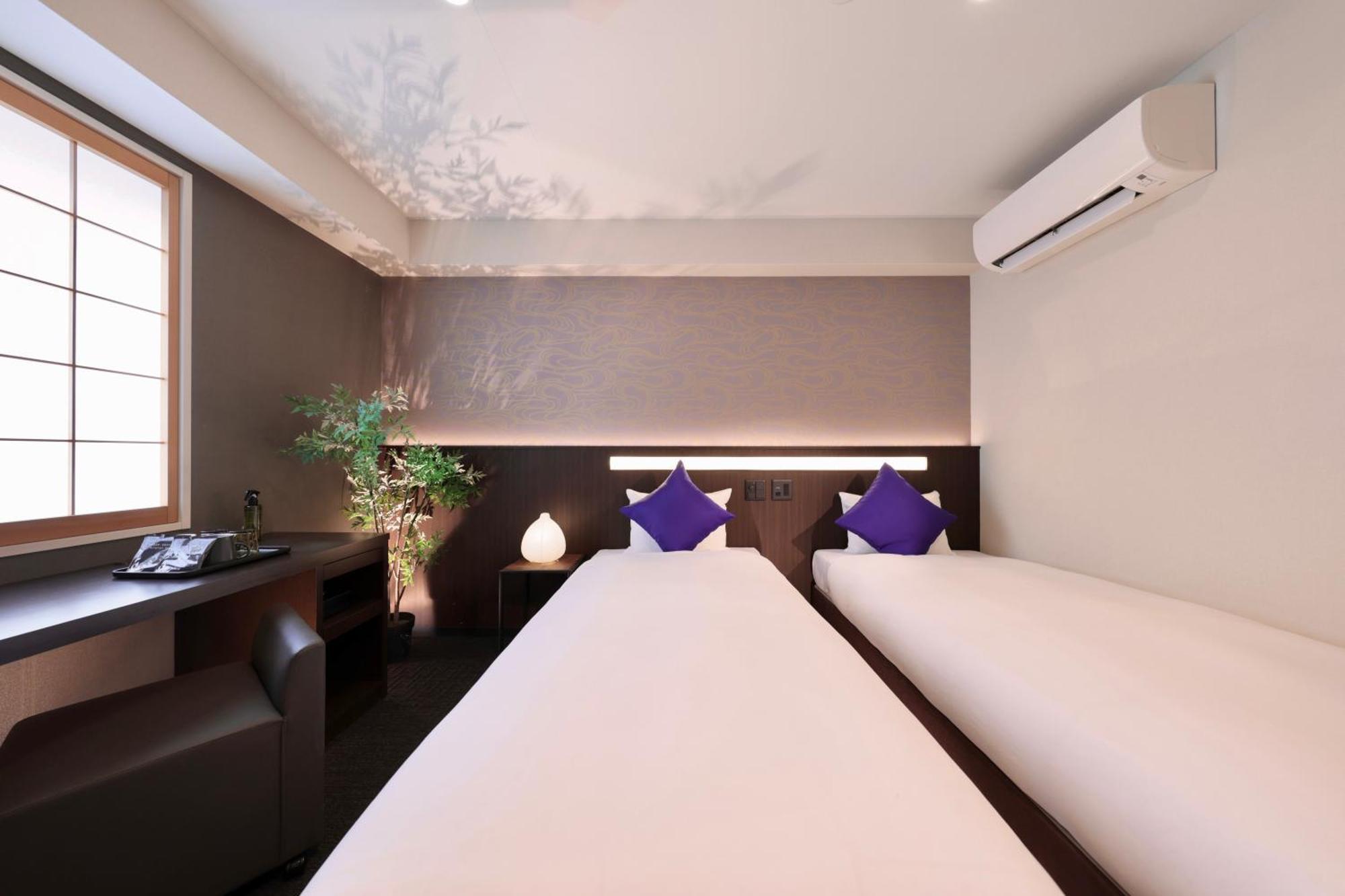 Marutamachi Crystal Hotel Kyoto Exterior foto
